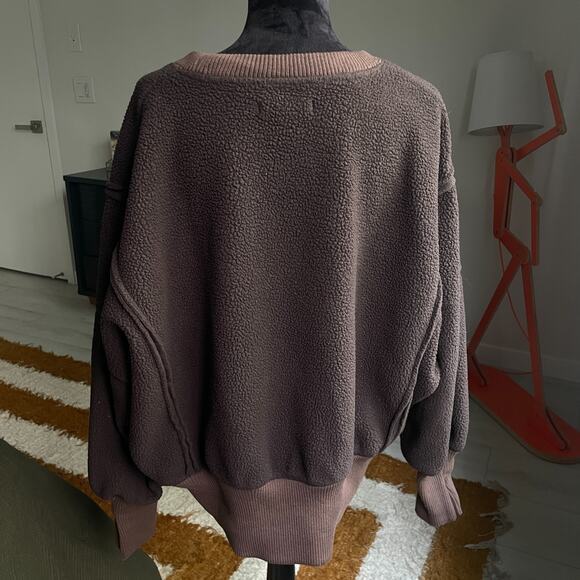 Free People Women's XS We The Free Cozy Camden Sweatshirt Sherpa Brown Oversize - Picture 6 of 7